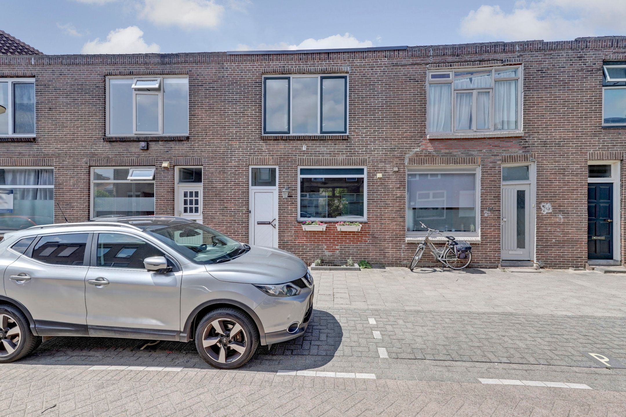 Photo 18 of Graaf van Bloisstraat 87