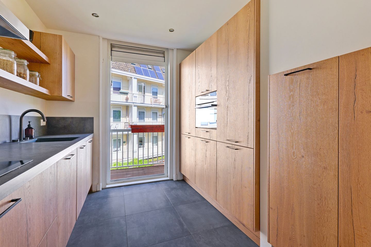 Foto 14 van Borneostraat 23-2