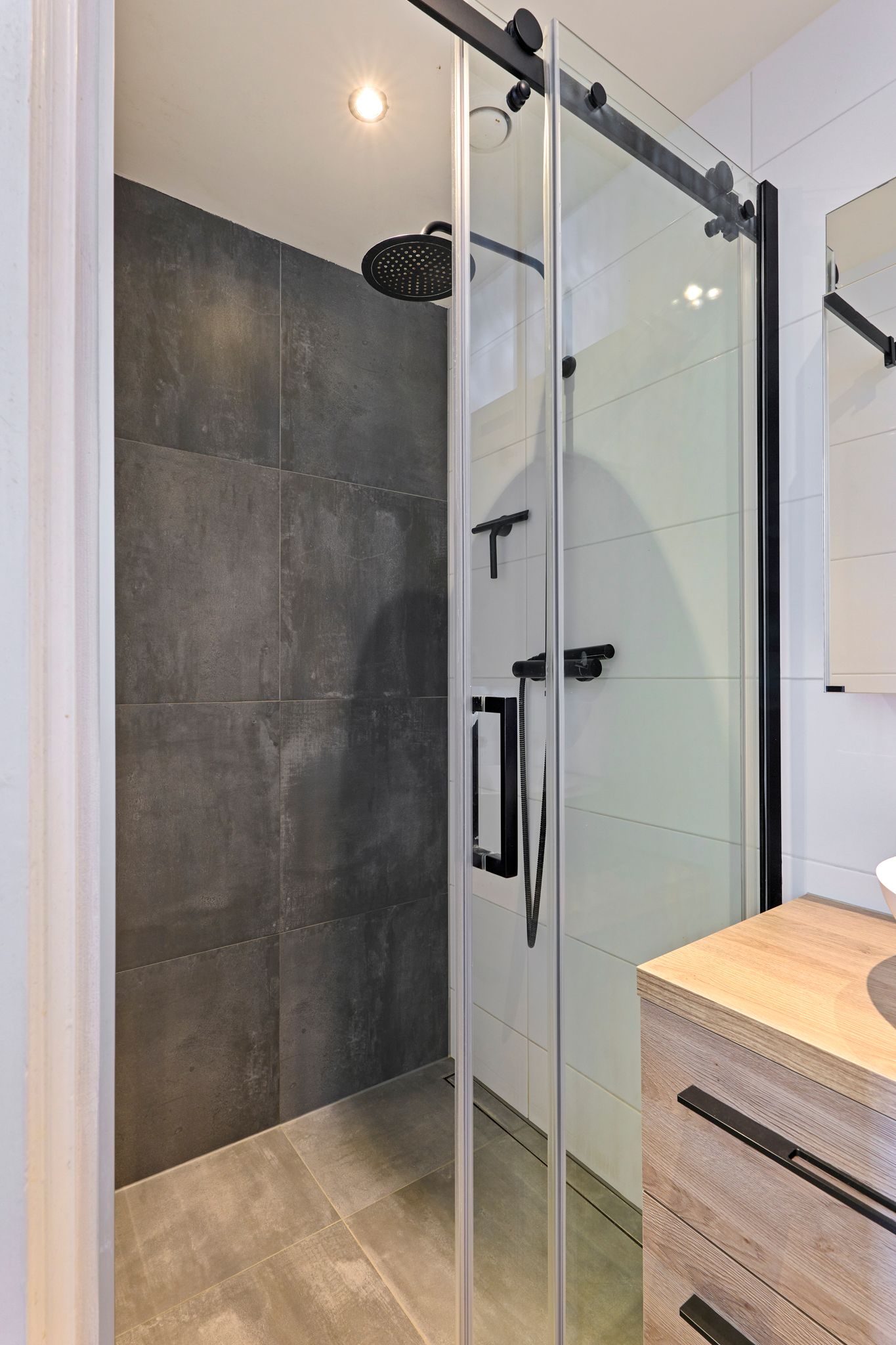 Foto 25 van Borneostraat 23-2