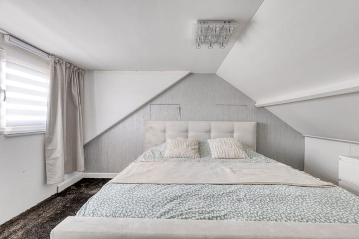 Photo 17 of Leeuwerikstraat 37