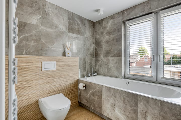 Photo 23 of Leeuwerikstraat 37