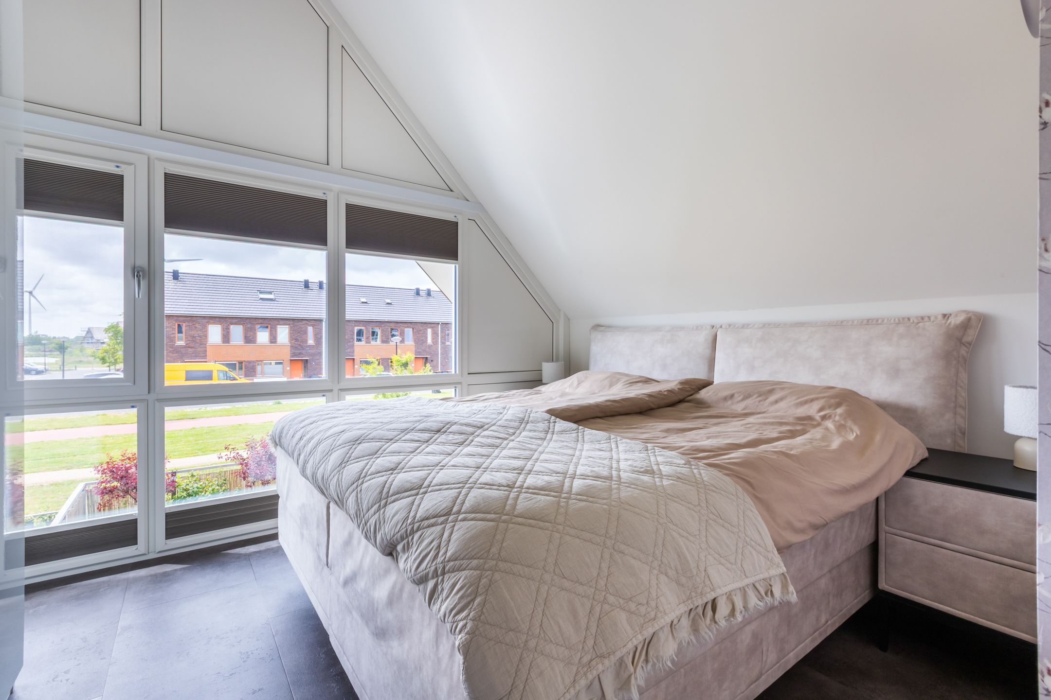 Foto 27 van Purperreiger 21