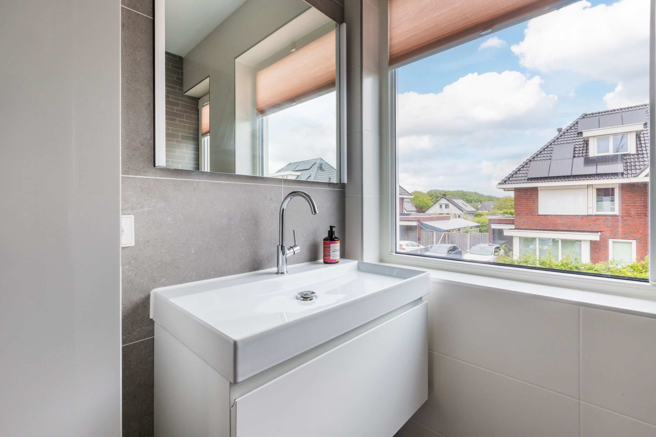 Foto 30 van Purperreiger 21