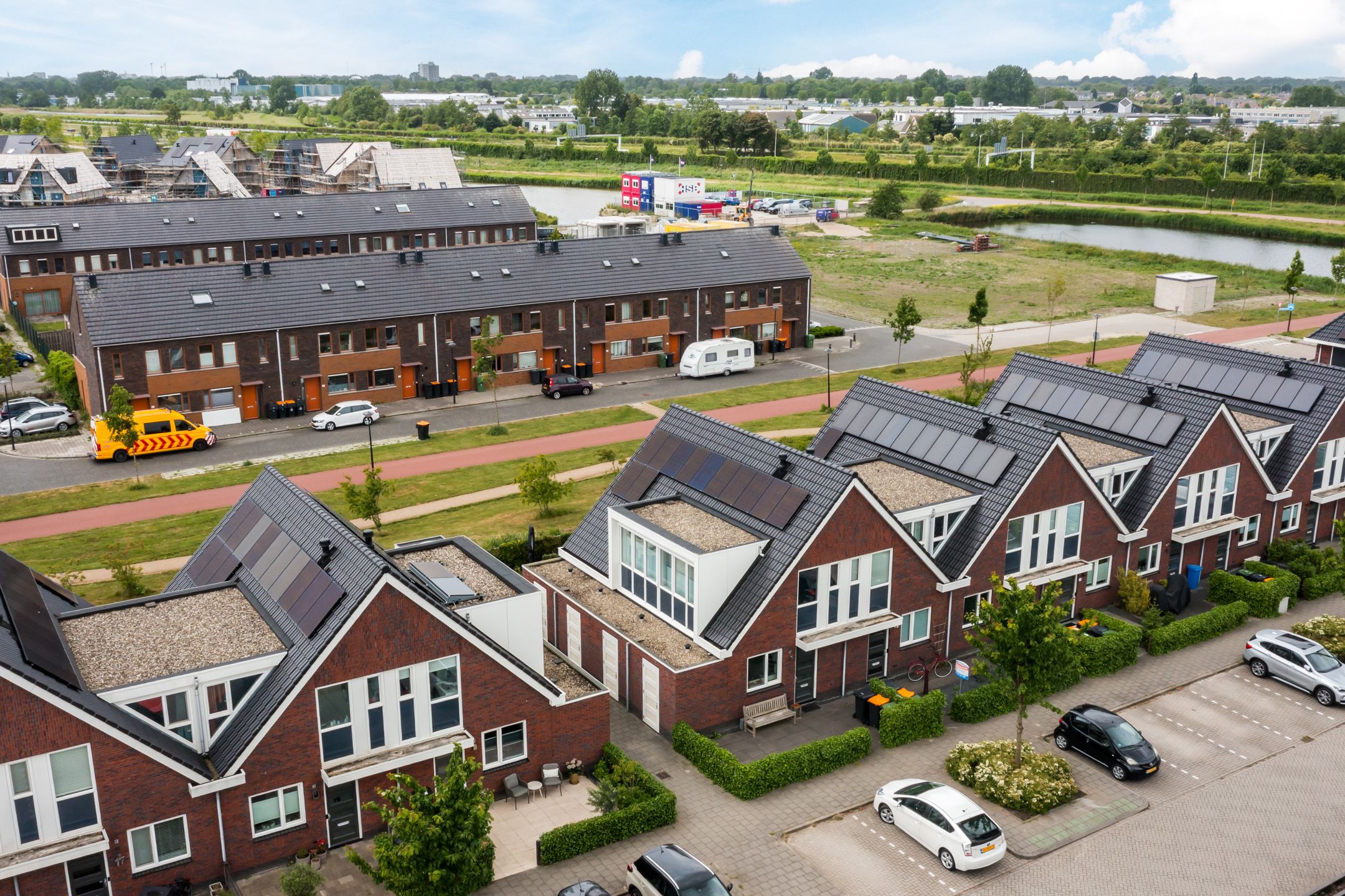 Foto 48 van Purperreiger 21