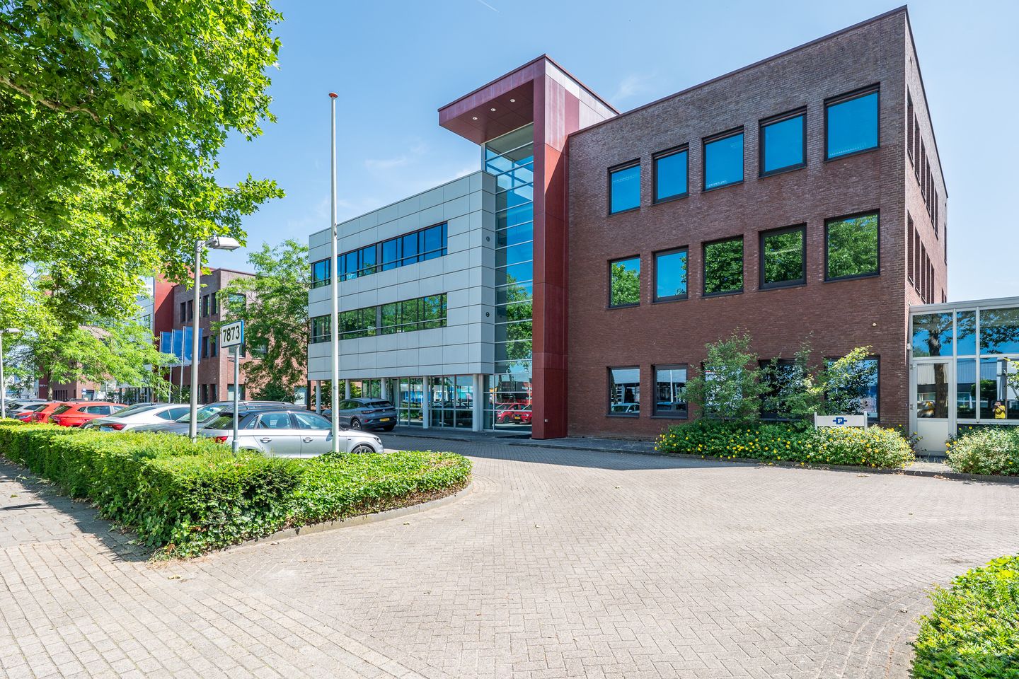 Bekijk foto 1 van Dillenburgstraat 25-B