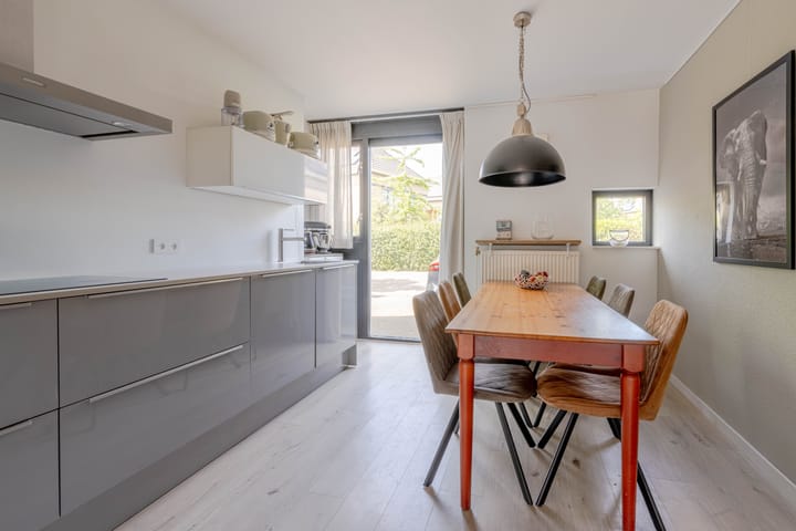 Foto 2 van Van Gaesbeekstraat 29