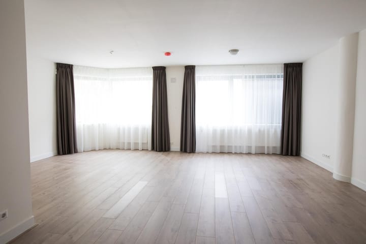 Photo 4 of Sint Jorisplein 10-G