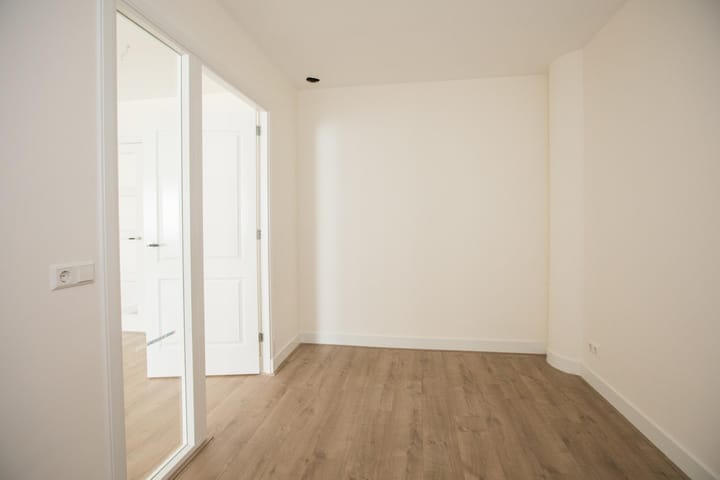 Photo 11 of Sint Jorisplein 10-G