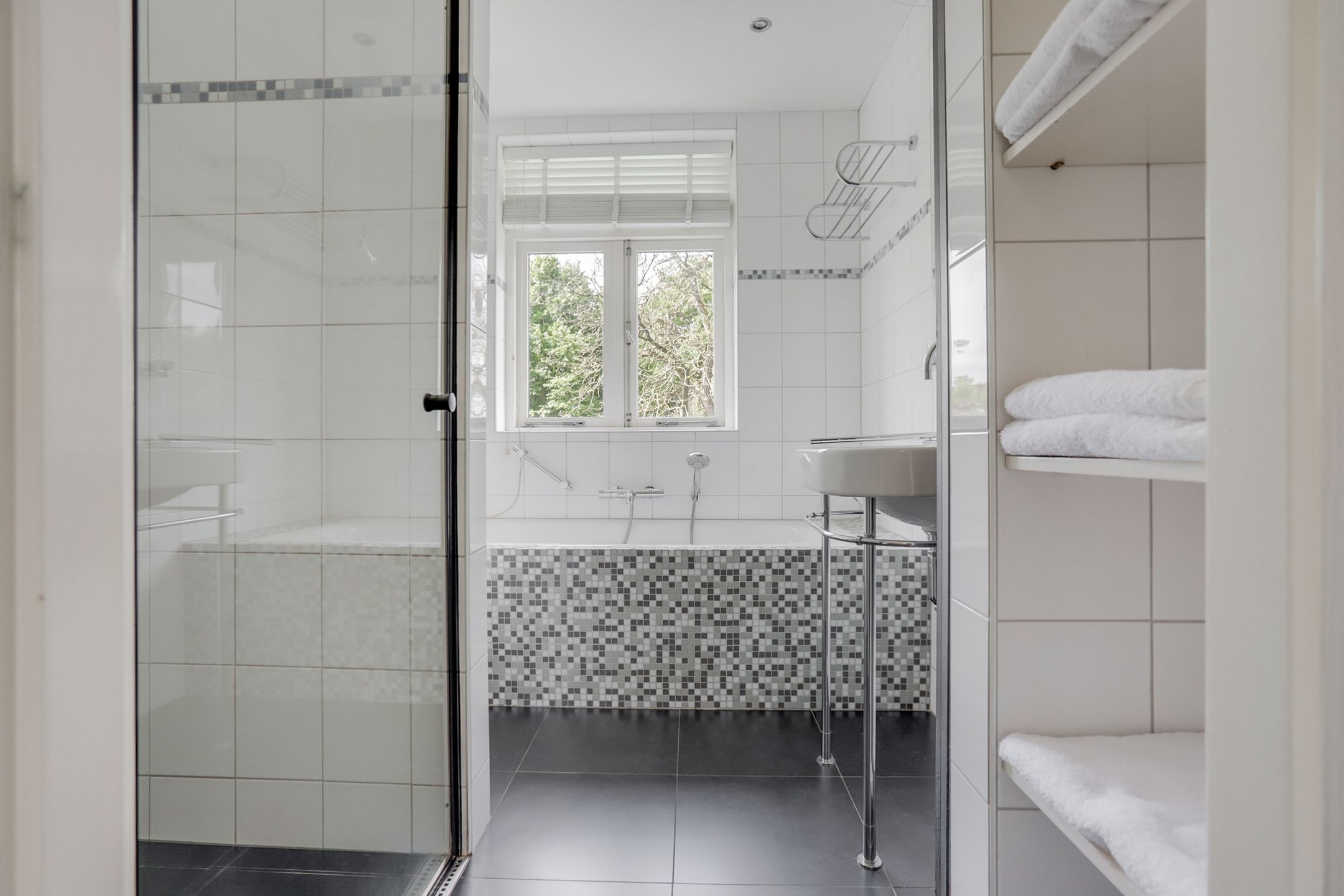 Foto 36 van Berg en Dalseweg 184