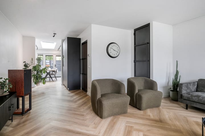 Foto 12 van Kamille 33