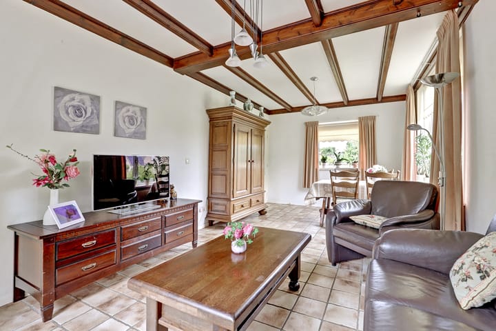 Foto 8 van Vogelenzangseweg 3