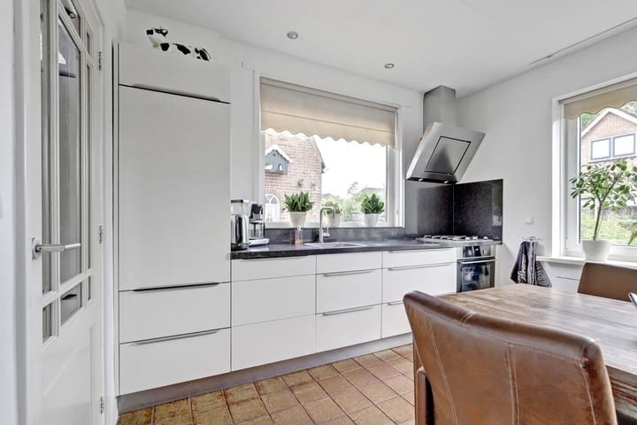 Foto 15 van Vogelenzangseweg 3