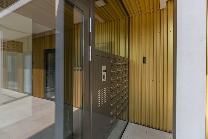 Photo 2 of Van Godewijckstraat 15-B