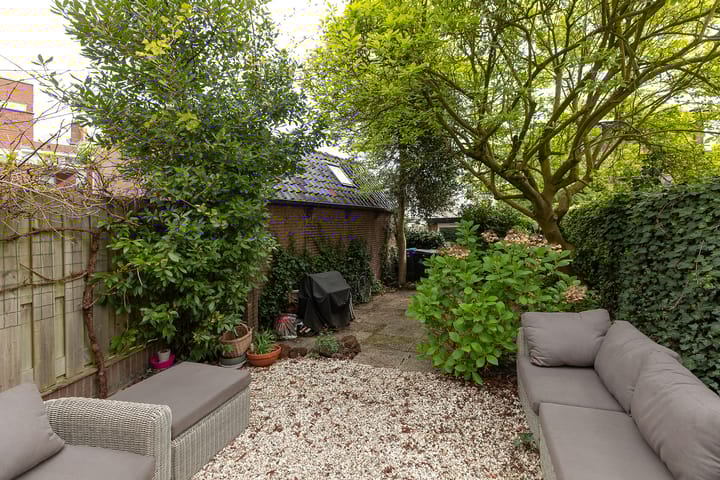 Photo 24 of Hilvertsweg 11