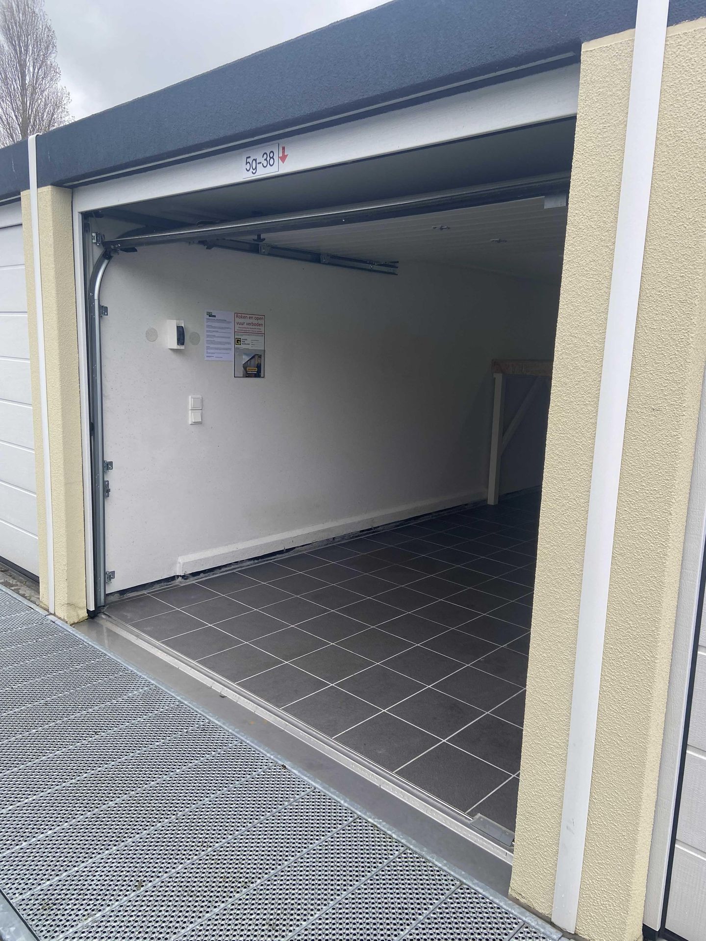 Bekijk foto 3 van Spoorlaan 5-G38