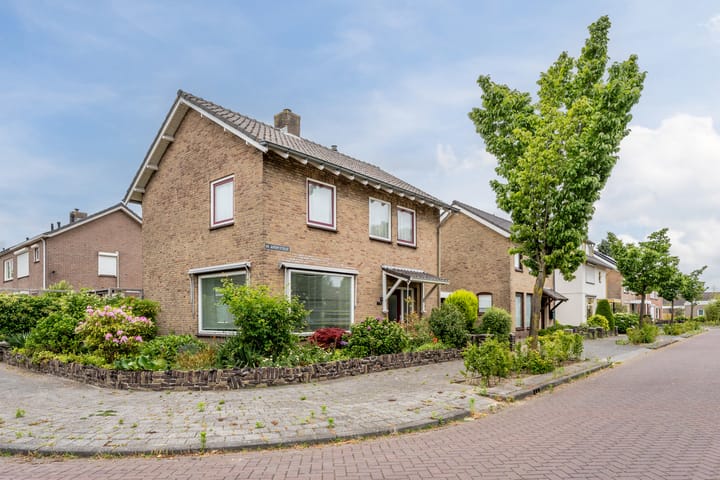 Foto 6 van Dr. Ariënsstraat 19