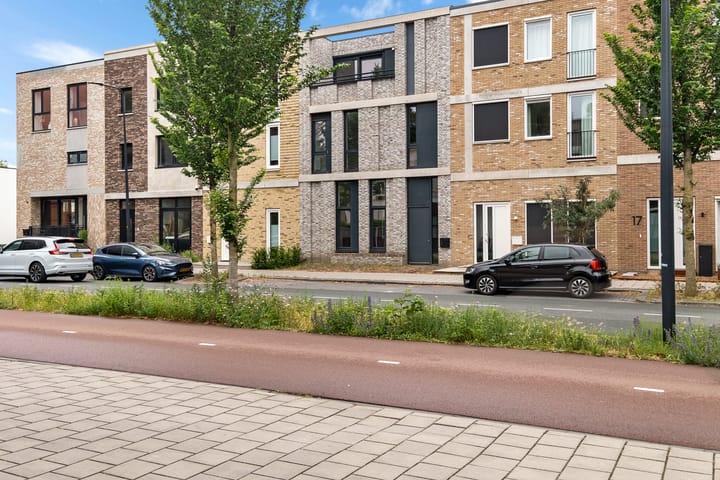 Foto 1 van Raiffeisenstraat 13