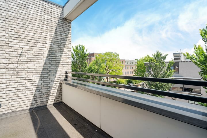 Foto 3 van Raiffeisenstraat 13