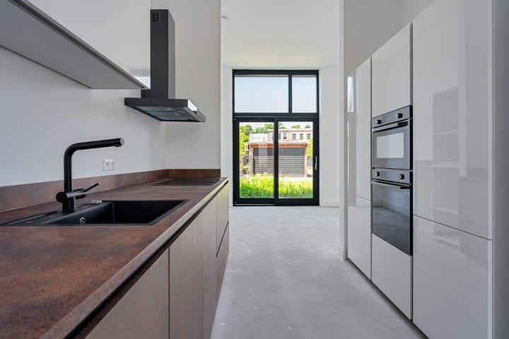 Foto 11 van Raiffeisenstraat 13