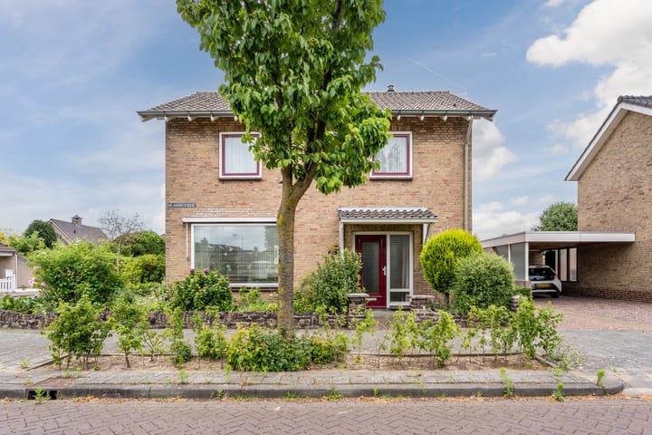 Foto 52 van Dr. Ariënsstraat 19