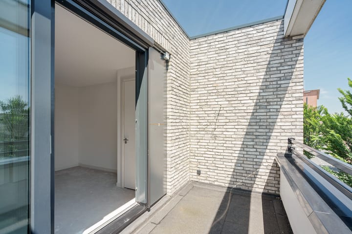 Foto 38 van Raiffeisenstraat 13