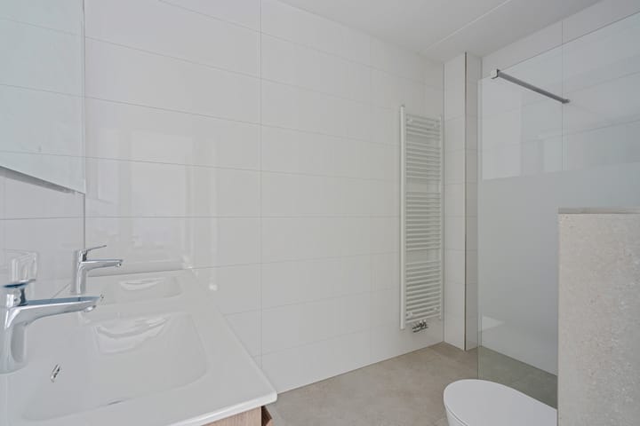 Foto 43 van Raiffeisenstraat 13