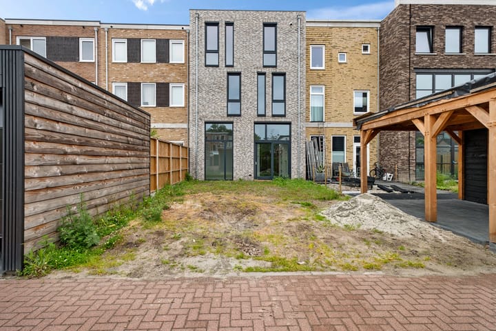 Foto 49 van Raiffeisenstraat 13