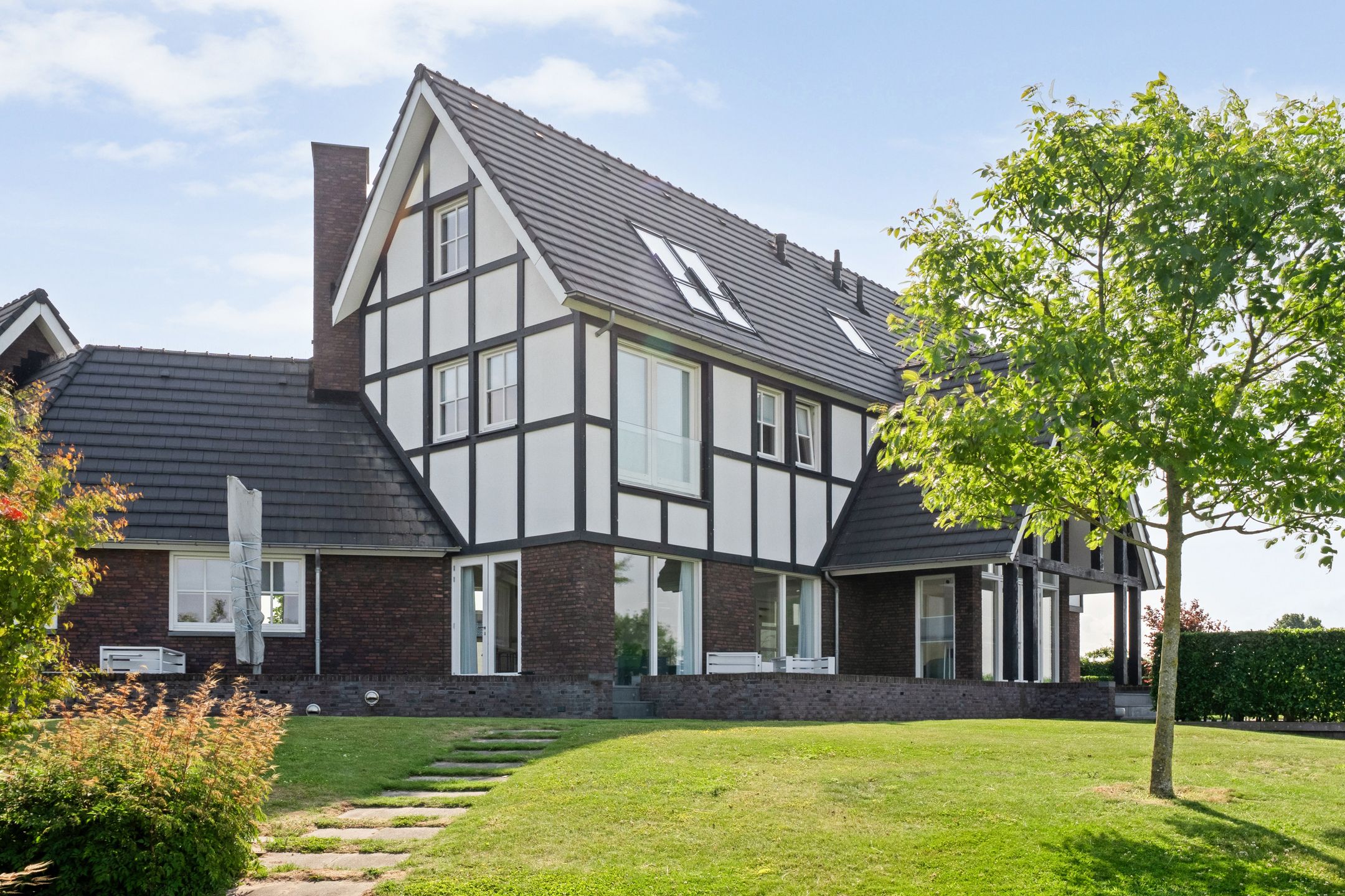 Foto 3 van Spiegel 2