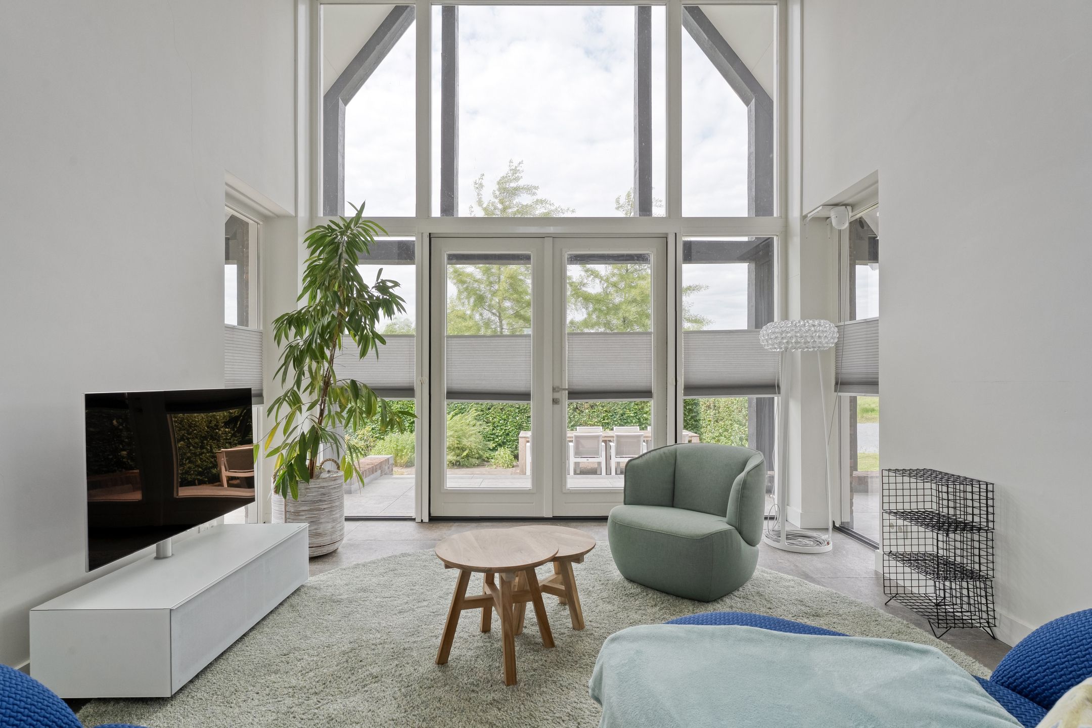 Foto 12 van Spiegel 2