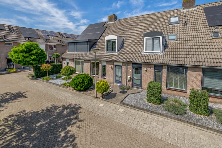 Foto 2 van Marga Klompéstraat 71