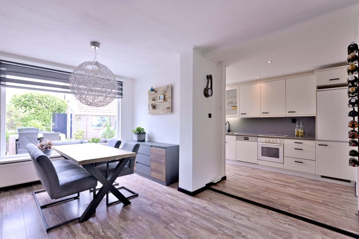 Photo 8 of Jacob van Deventerstraat 5