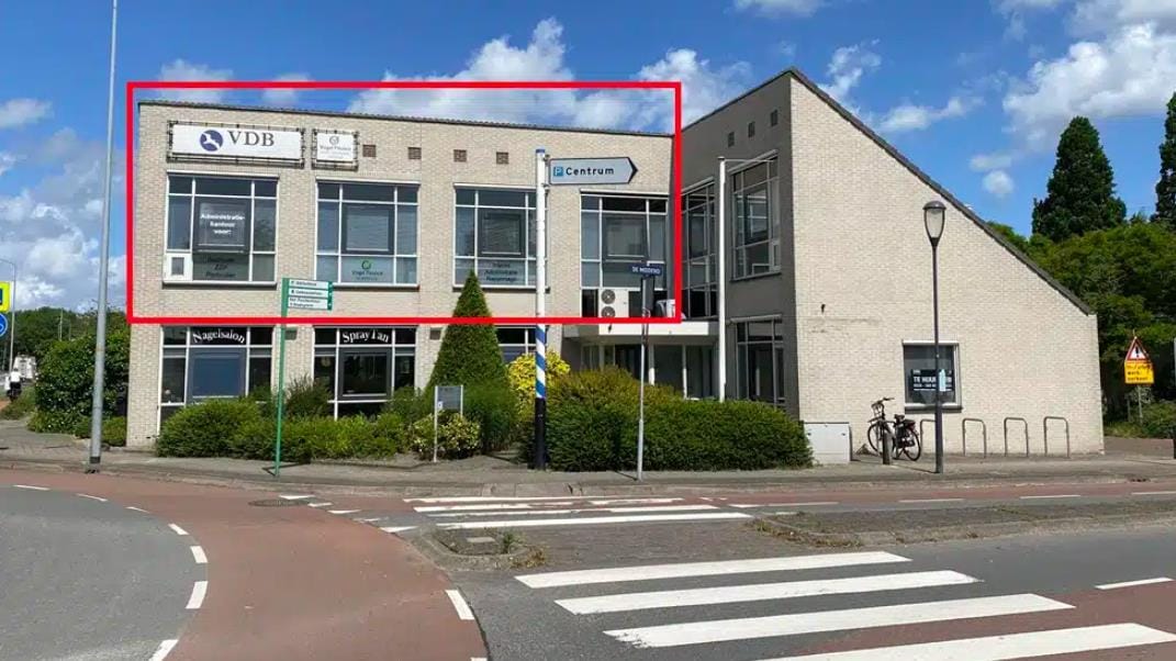 Bekijk foto 1 van De Middend 106