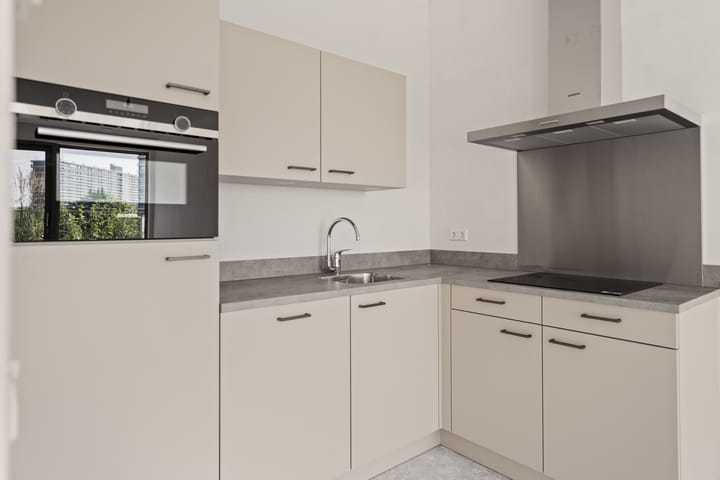 Photo 11 of Nancy Zeelenbergsingel 86