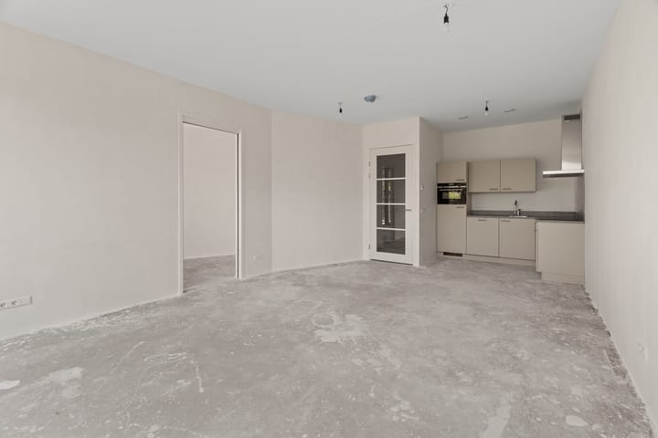 Photo 17 of Nancy Zeelenbergsingel 86