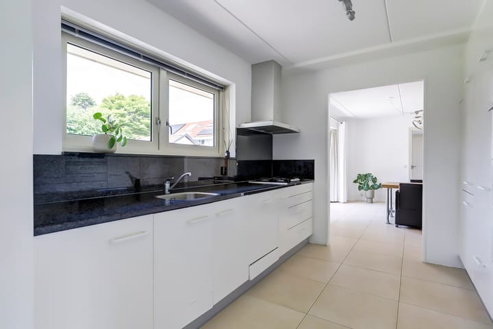 Foto 16 van Eurosingel 180