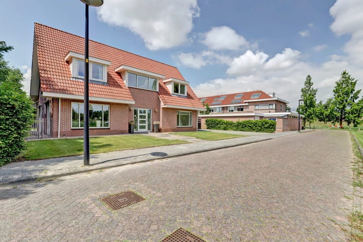 Foto 47 van Eurosingel 180