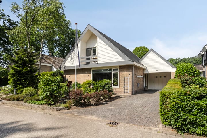 Photo 1 of Molenbeek 10