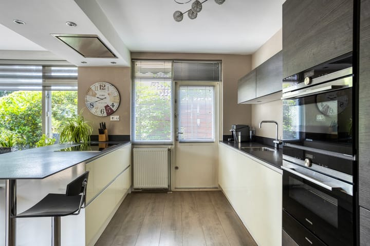 Photo 10 of Molenbeek 10