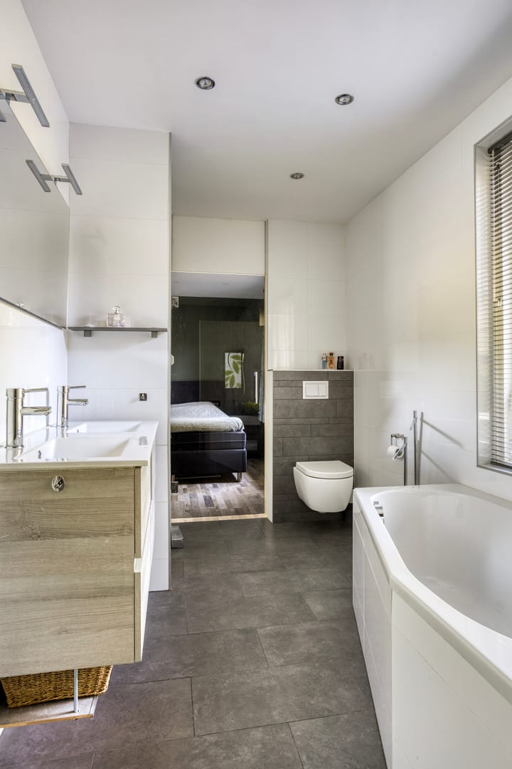 Photo 20 of Molenbeek 10