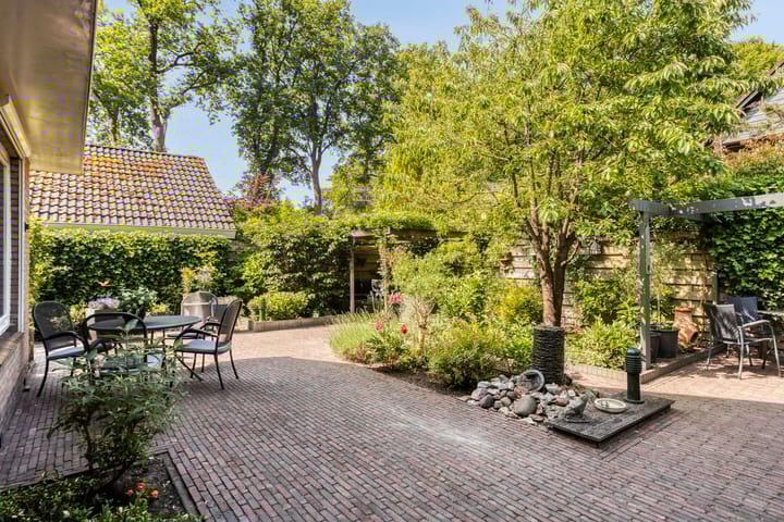 Photo 34 of Molenbeek 10