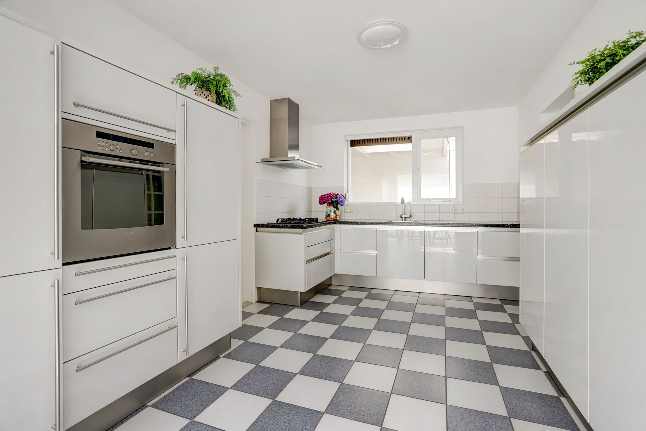 Foto 12 van Tilburgseweg 9-B