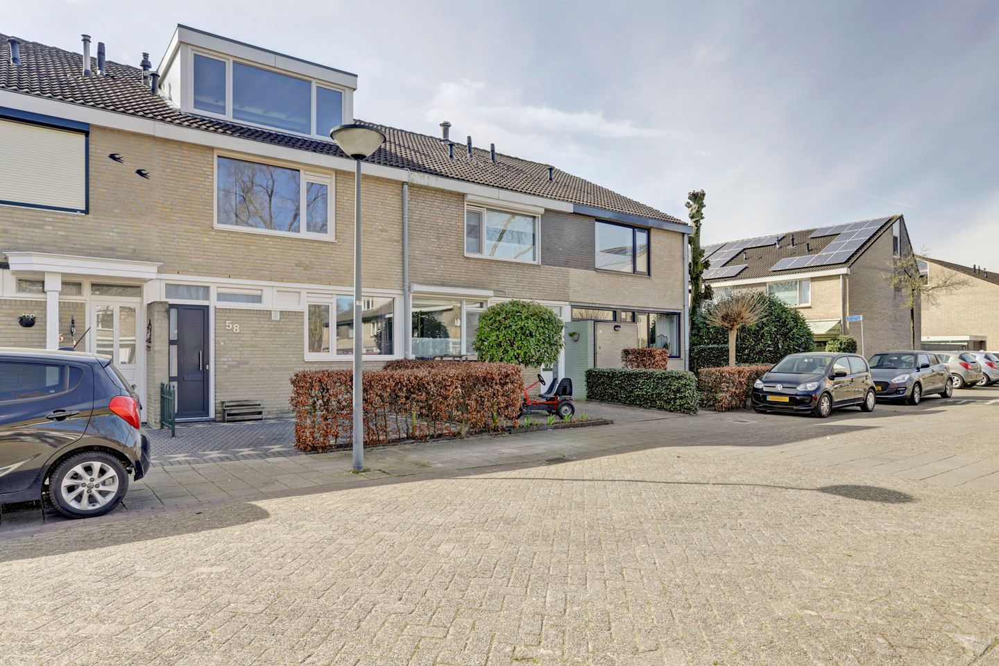 Foto 35 van Basielhof 58