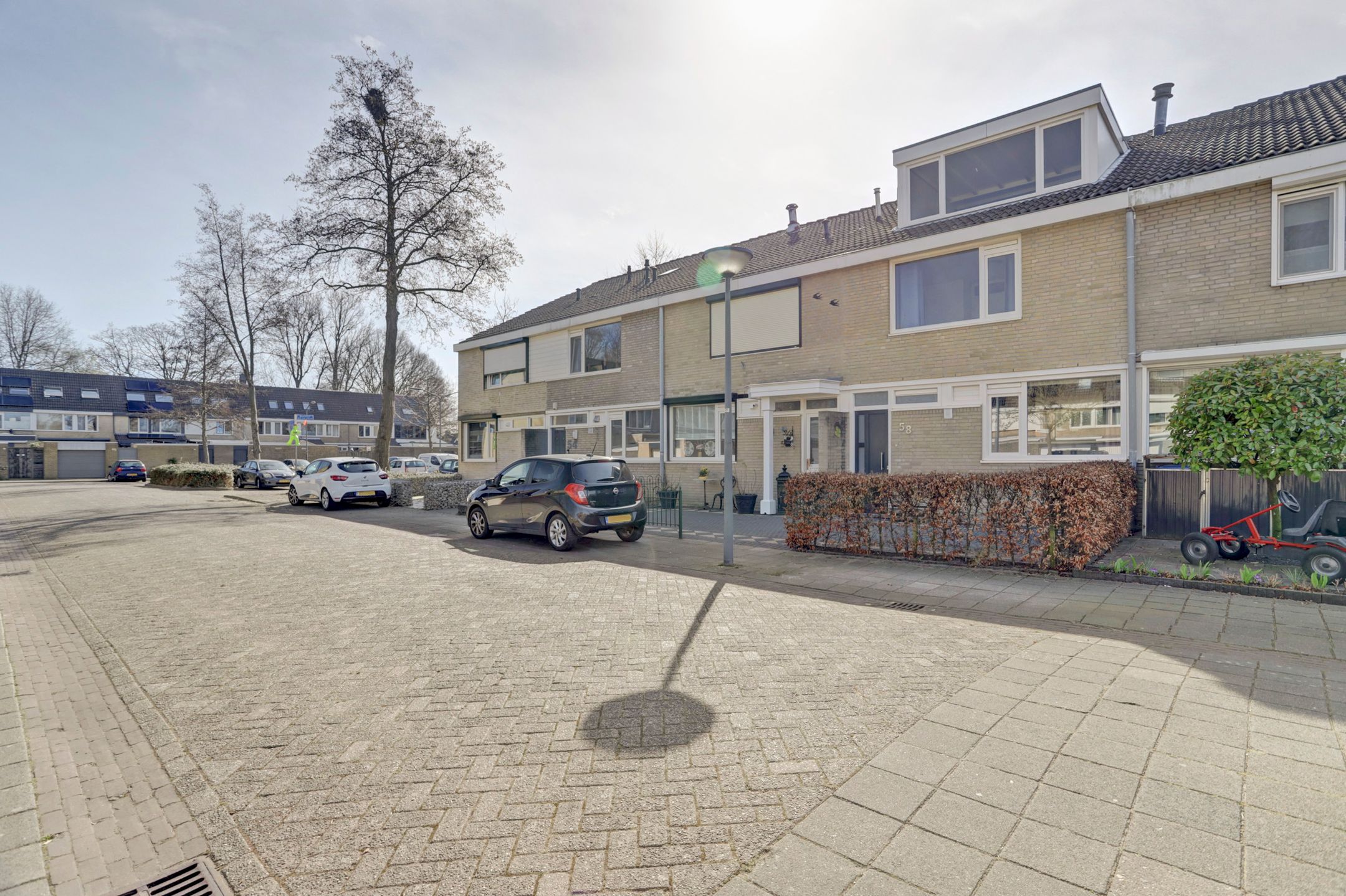 Foto 36 van Basielhof 58