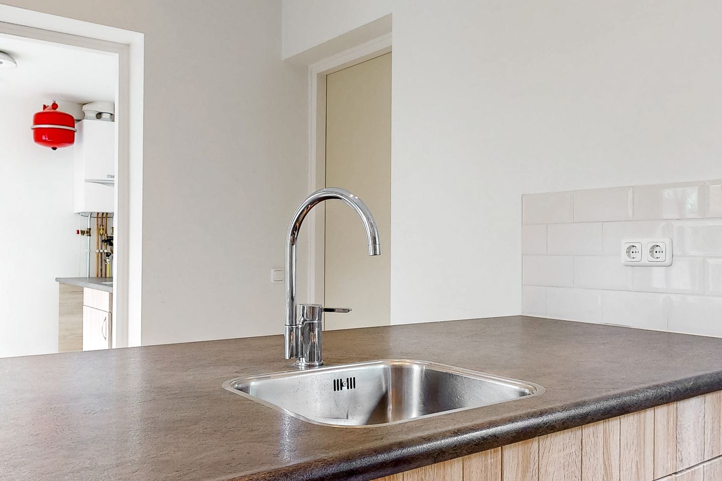 Foto 10 van Parallelweg 62