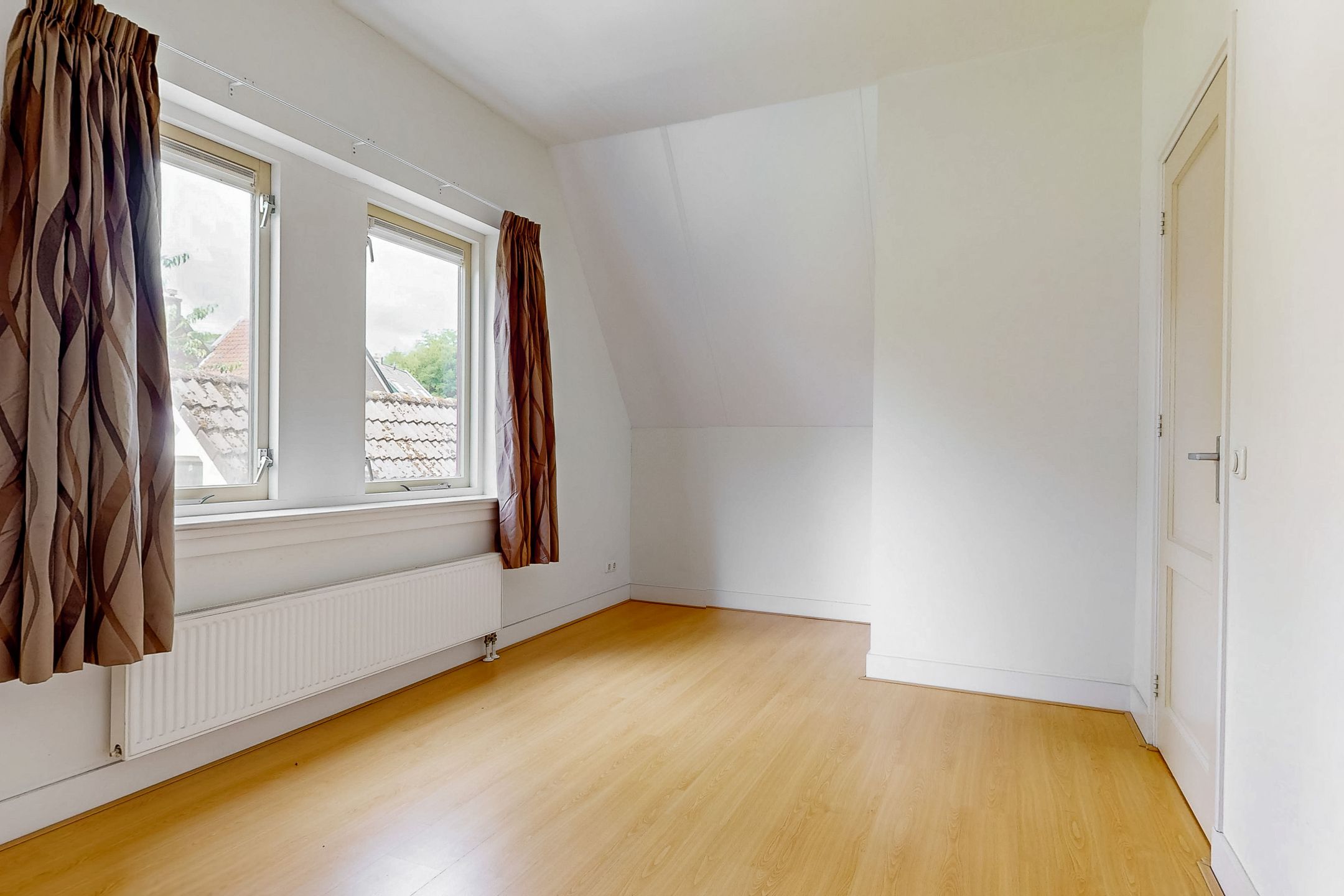 Foto 21 van Parallelweg 62