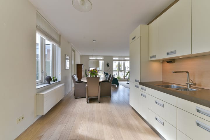 Foto 8 van Ed Hoorniklaan 16