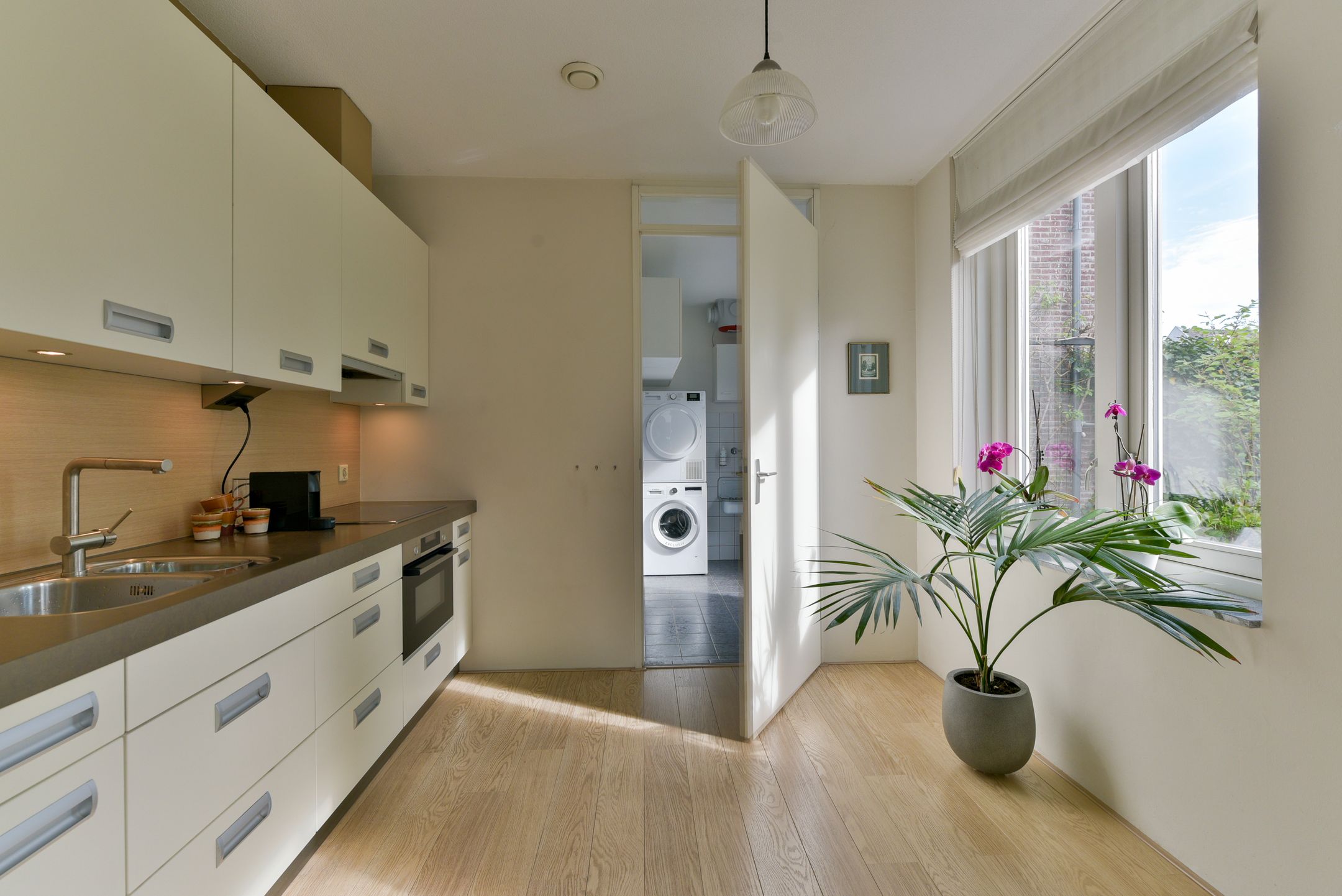 Foto 9 van Ed Hoorniklaan 16