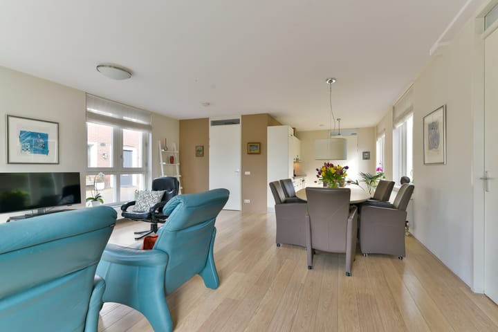 Foto 12 van Ed Hoorniklaan 16