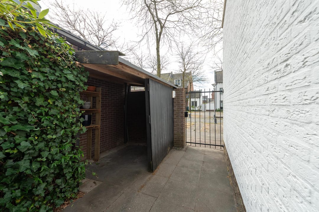 Foto 22 van Ed Hoorniklaan 16