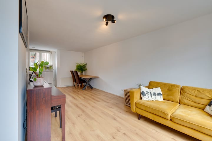 Photo 18 of Bilderdijkstraat 170-1